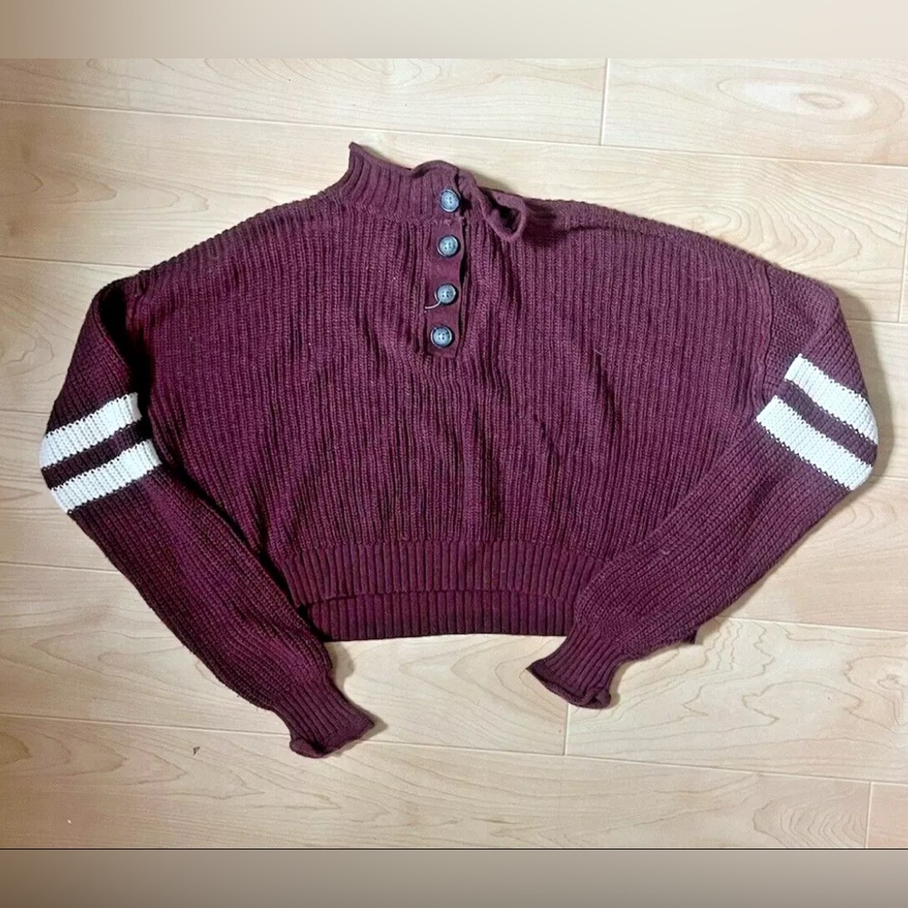American Eagle, Size XS burgundy Sweater
